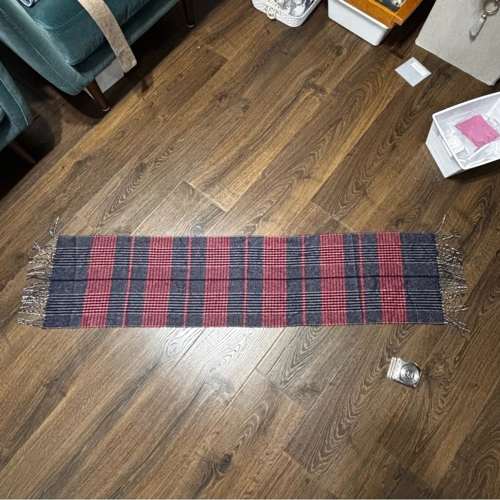 Christian Dior cashmere plaid fringe. Scarf unisex